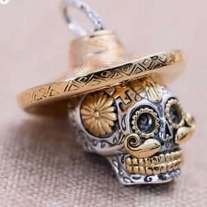 Skull necklace